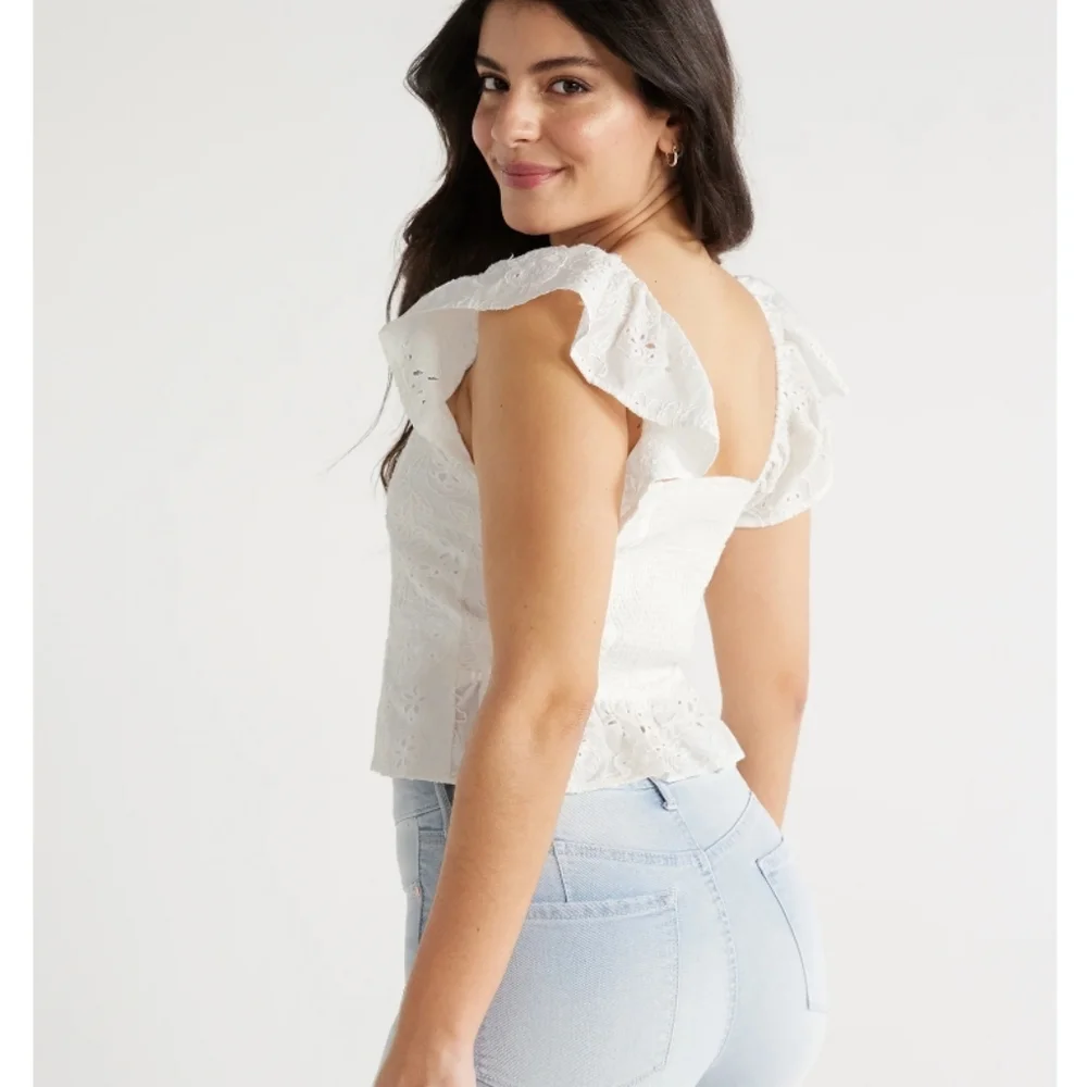 Sofia Jeans By Sofia Vergara White Eyelet Floral Ruffle Sleeve Top Womens XL - Picture 4 of 9